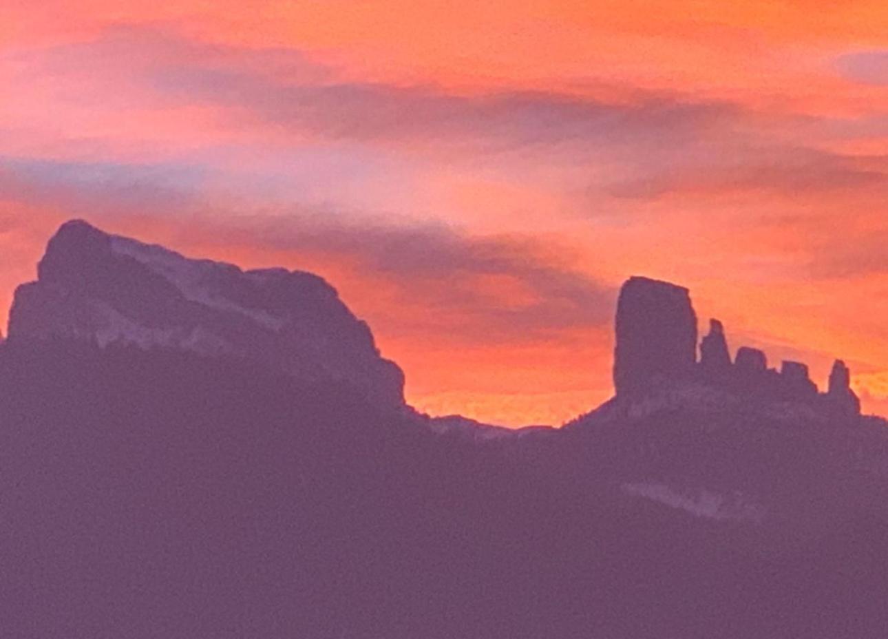 Ca' Dello Scoiattolo Lägenhet Cortina dʼAmpezzo Exteriör bild